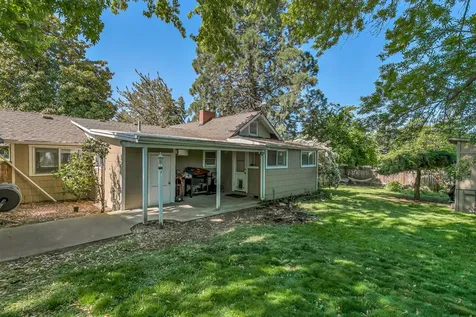 2681 E Mcandrews Road Medford OR 97504