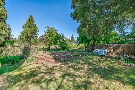 2681 E Mcandrews Road Medford OR 97504