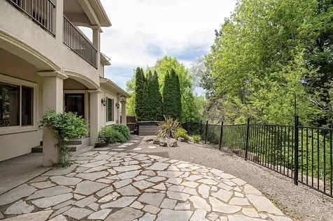 4491 Wolf Run Drive Medford OR 97504