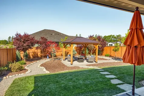71 Woodlands Drive Eagle Point OR 97524