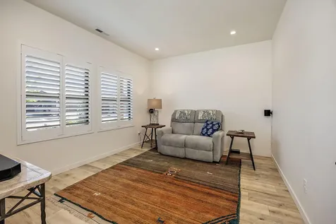 71 Woodlands Drive Eagle Point OR 97524