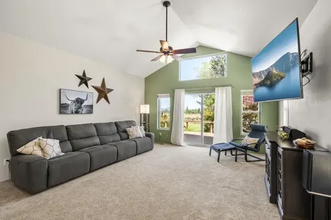 2782 Judy Way Medford OR 97501