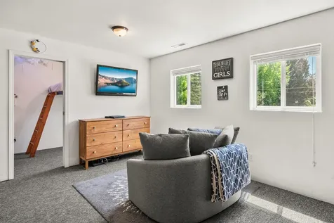 2782 Judy Way Medford OR 97501