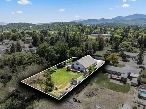 2782 Judy Way Medford OR 97501
