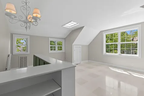 199 Sherman Street Ashland OR 97520