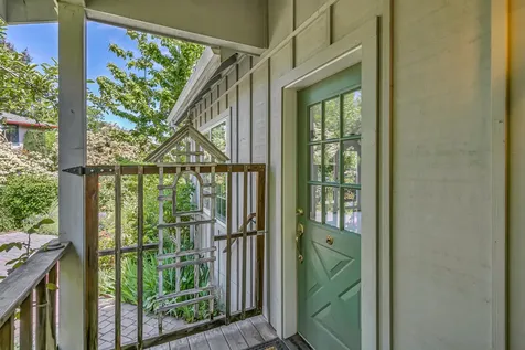 199 Sherman Street Ashland OR 97520