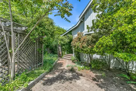 199 Sherman Street Ashland OR 97520