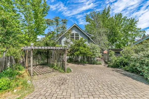 199 Sherman Street Ashland OR 97520