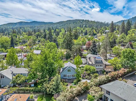 199 Sherman Street Ashland OR 97520