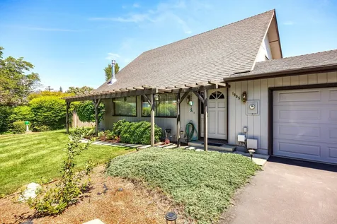 1905 Colorado Lane Grants Pass OR 97527
