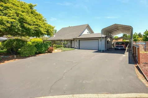 1905 Colorado Lane Grants Pass OR 97527
