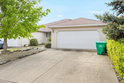 459 Crystal Drive Eagle Point OR 97524