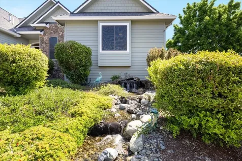 109 NW Fall Run Drive Grants Pass OR 97526