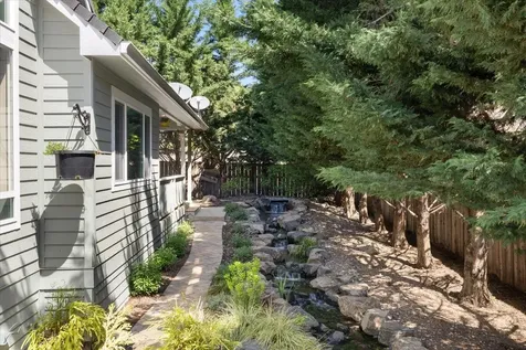 109 NW Fall Run Drive Grants Pass OR 97526