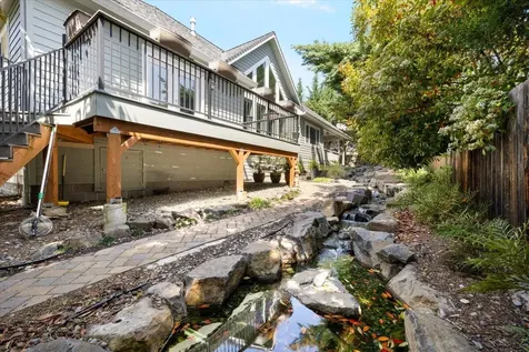 109 NW Fall Run Drive Grants Pass OR 97526