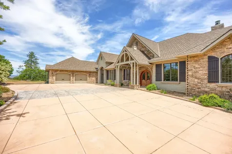 1918 Stevens Road Eagle Point OR 97524