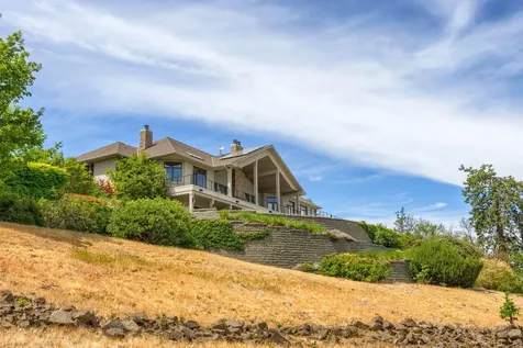 1918 Stevens Road Eagle Point OR 97524