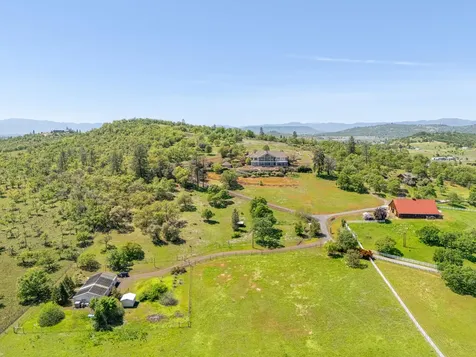 1918 Stevens Road Eagle Point OR 97524