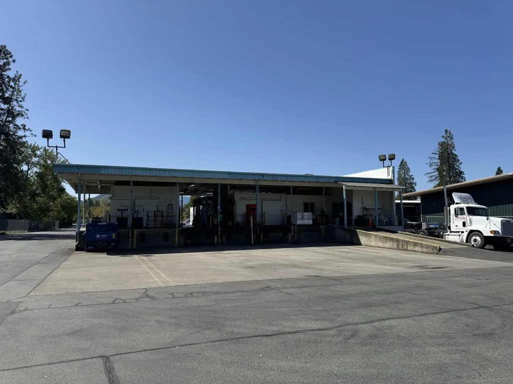 1686 SE N Street Grants Pass OR 97526