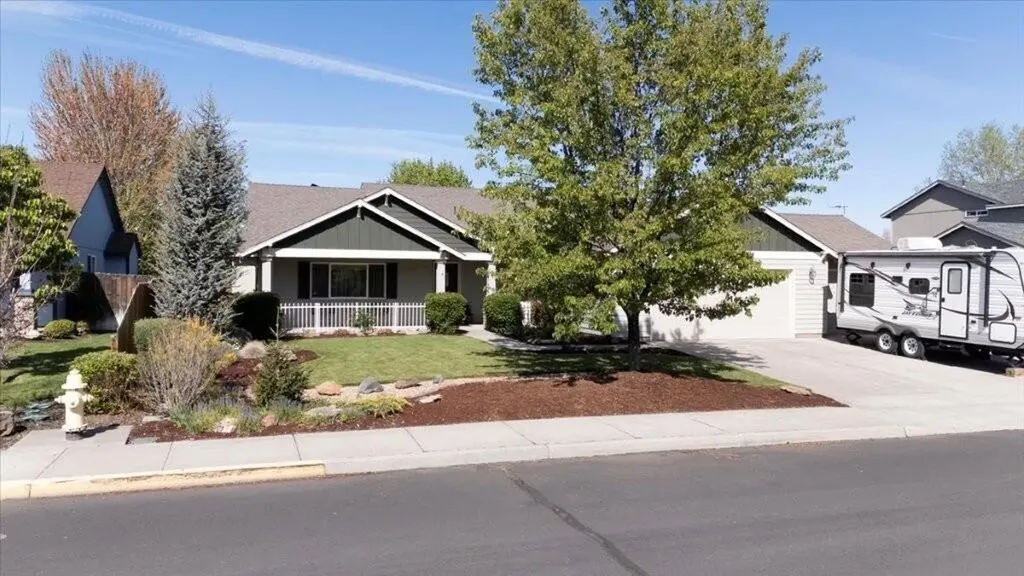 2053 NW 19th Place Redmond OR 97756