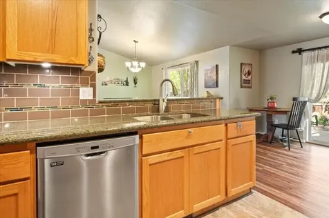 2053 NW 19th Place Redmond OR 97756
