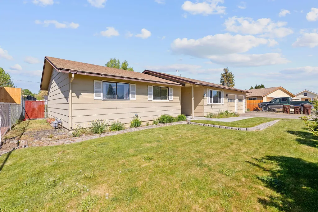 575 SE Juniper Street Prineville OR 97754