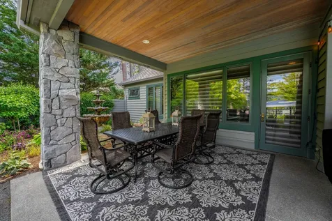 1126 NW Morgan Lane Grants Pass OR 97526