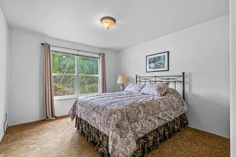 4579 Eagle Trace Drive Medford OR 97504