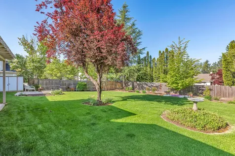 4579 Eagle Trace Drive Medford OR 97504