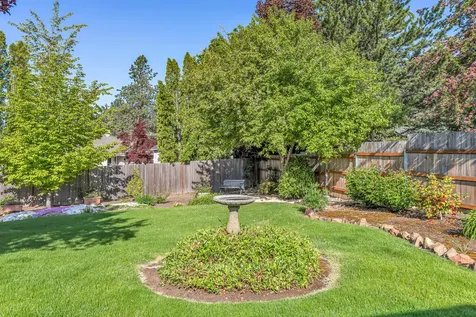 4579 Eagle Trace Drive Medford OR 97504