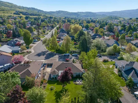 4579 Eagle Trace Drive Medford OR 97504