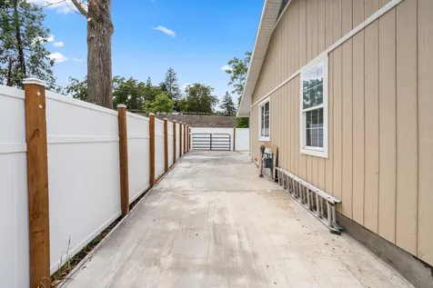 517 Spencer Street Medford OR 97504