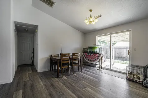 8017 Thunderhead Avenue White City OR 97503