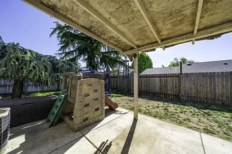 8017 Thunderhead Avenue White City OR 97503