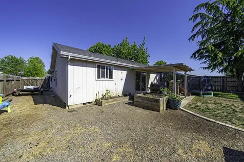 8017 Thunderhead Avenue White City OR 97503