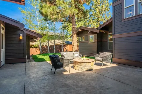 2441 NW Sacagawea Lane Bend OR 97703
