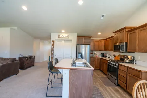 3363 NW 16th Street Redmond OR 97756