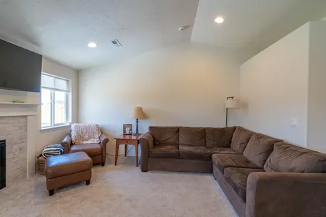 3363 NW 16th Street Redmond OR 97756