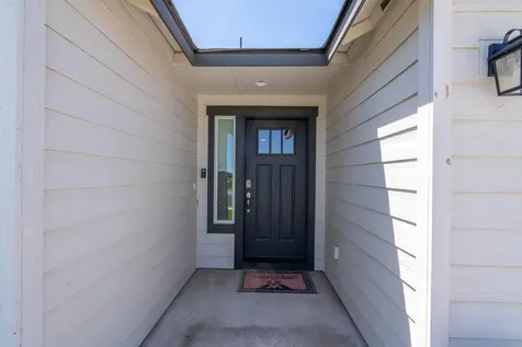 3363 NW 16th Street Redmond OR 97756