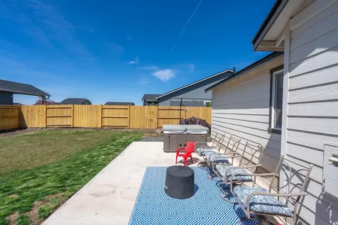 3363 NW 16th Street Redmond OR 97756