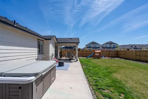 3363 NW 16th Street Redmond OR 97756