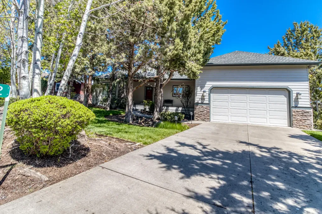 2952 NW Fairway Heights Drive Bend OR 97703