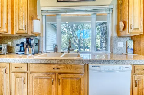 2952 NW Fairway Heights Drive Bend OR 97703