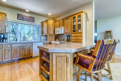 2952 NW Fairway Heights Drive Bend OR 97703