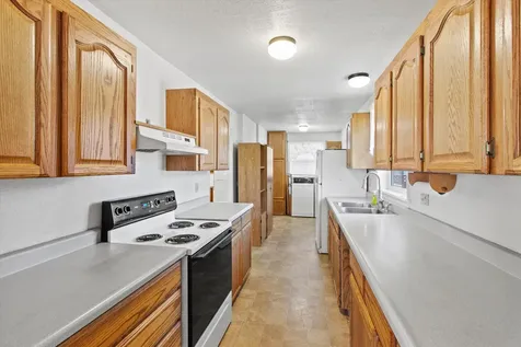 718 SW J Street Grants Pass OR 97526