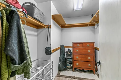 1099 Oak Knoll Drive Ashland OR 97520