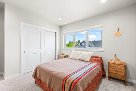 3606 SW Badger Avenue Redmond OR 97756