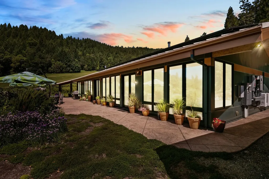1106 Upper Cow Creek Road Azalea OR 97410