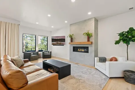 3039 NW Winslow Drive Bend OR 97703