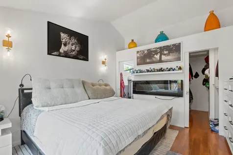 930 Hammer Street Harrisburg OR 97446